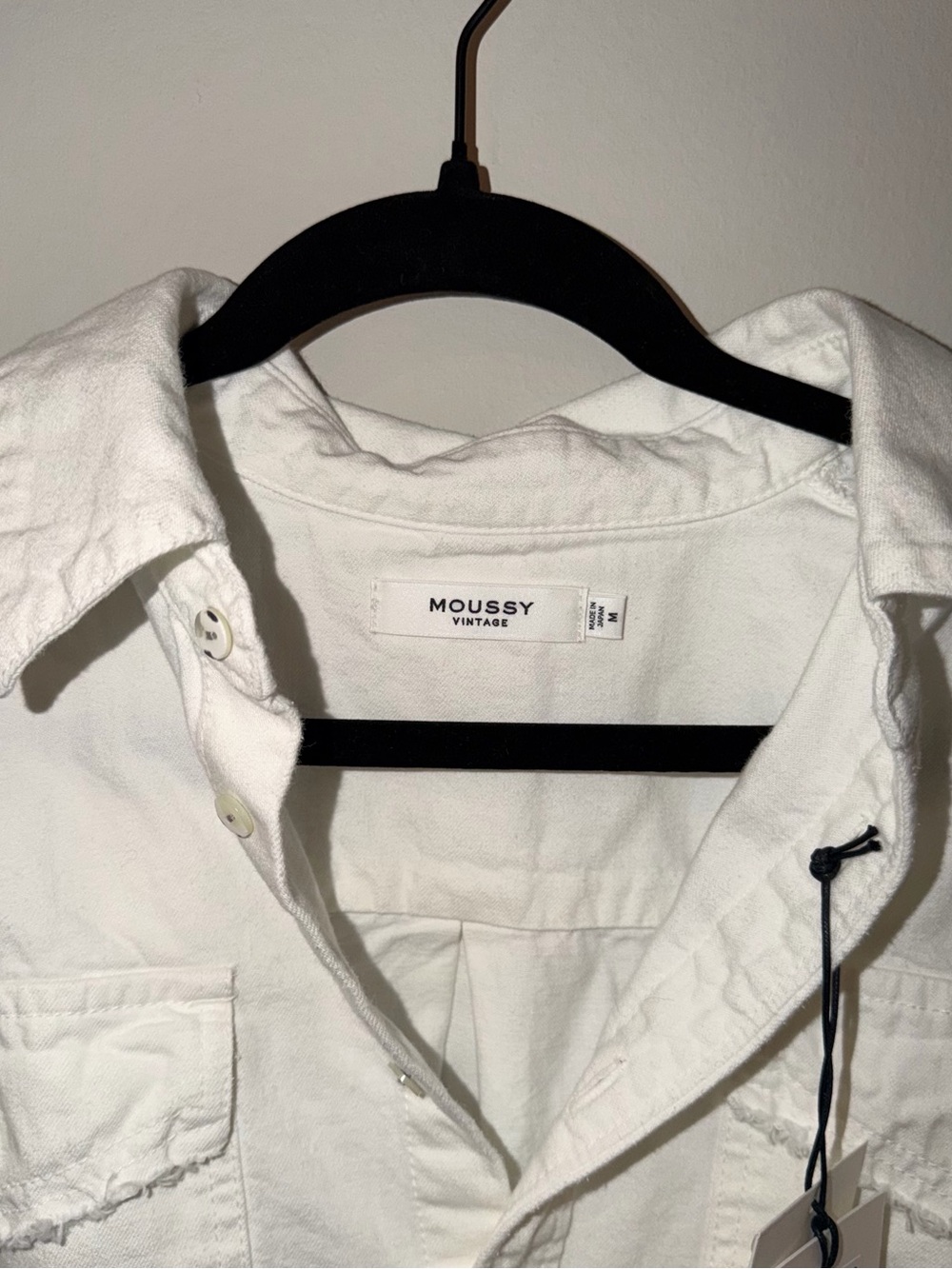 Moussy White Cropped Button-Down Shirt Jacket with Frayed Hem - Picture 3 of 5